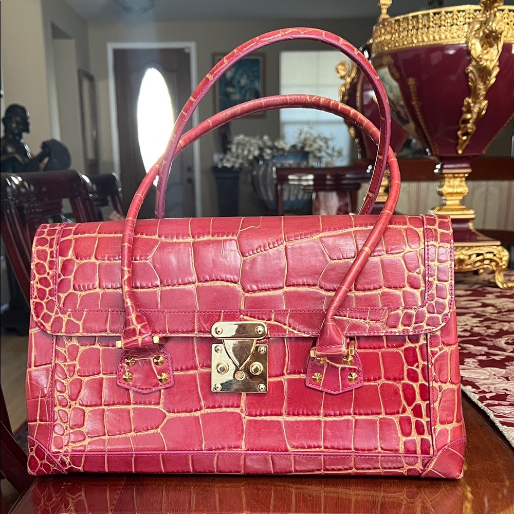 Vintage Nordstrom Genuine Leather Bold Pink Croc-Embossed Satchel Gold Clasp
